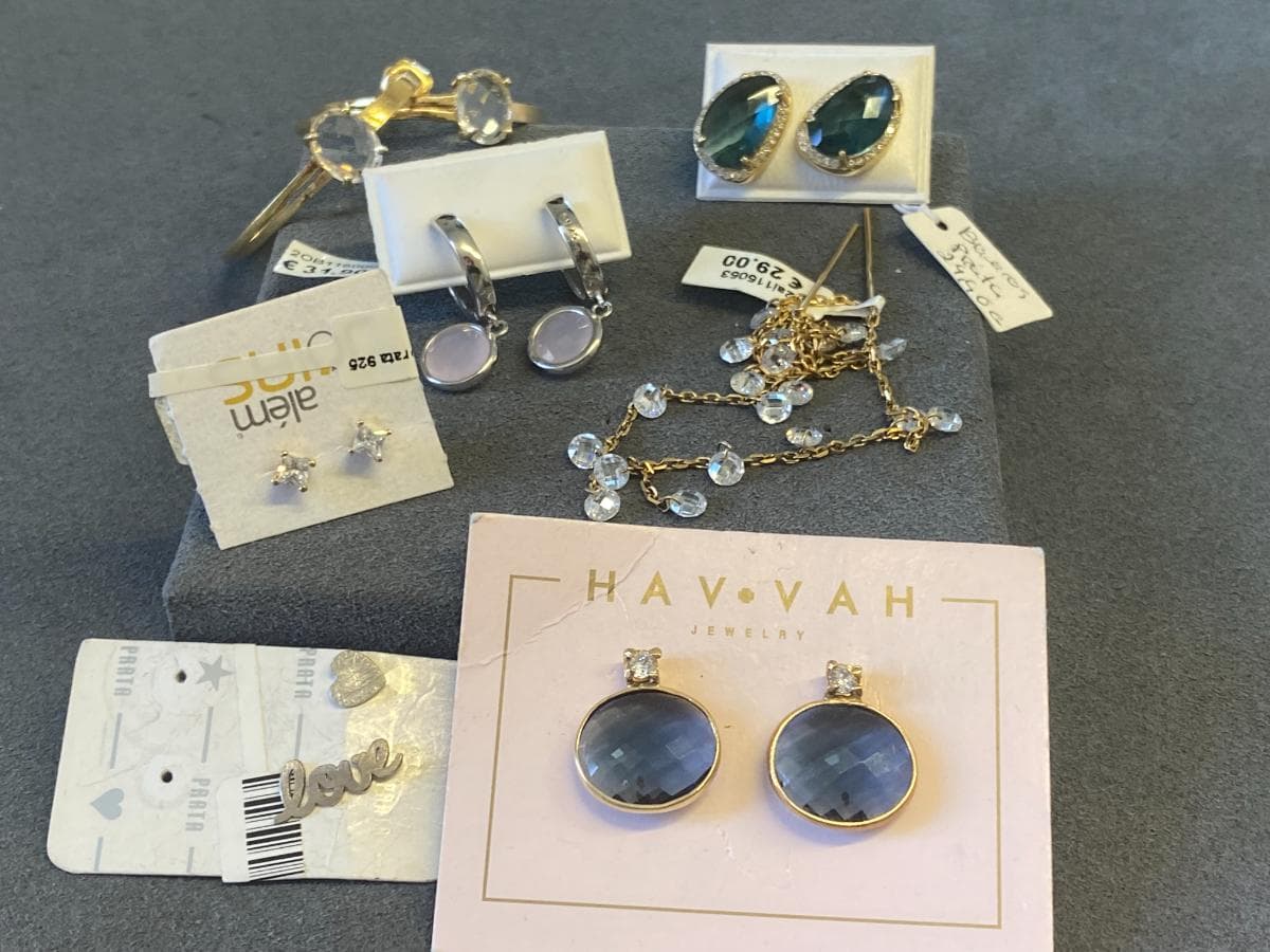 Pendientes de plata y otros materiales — imagen 2