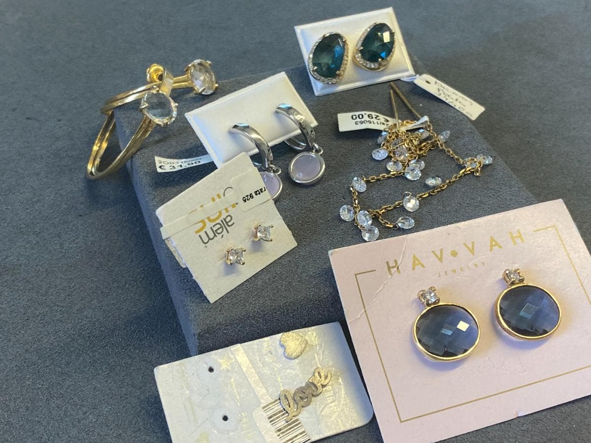 Pendientes de plata y otros materiales — imagen 3
