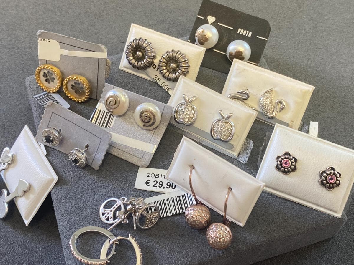 Pendientes de plata y otros materiales — imagen 2