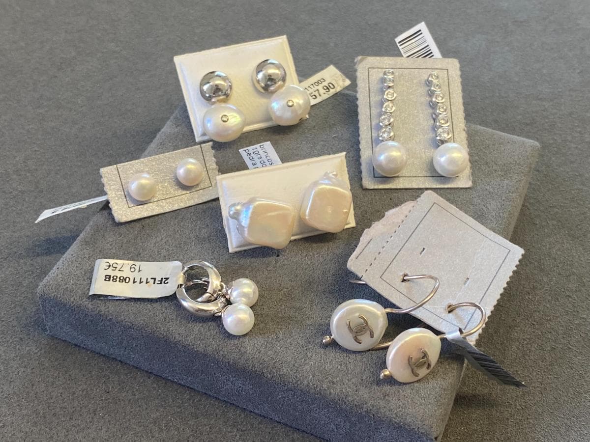 Pendientes de plata y otros materiales — imagen 1