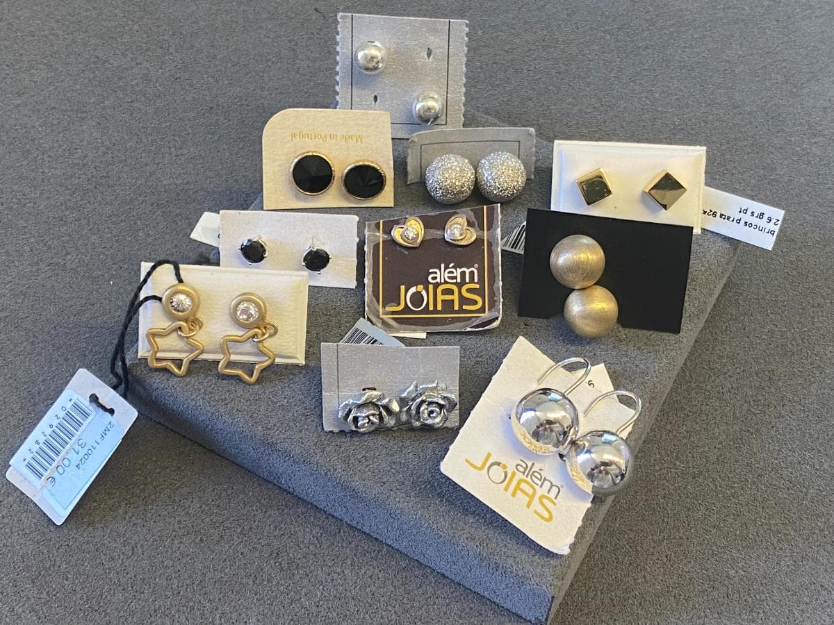 Pendientes de plata y otros materiales — imagen 1