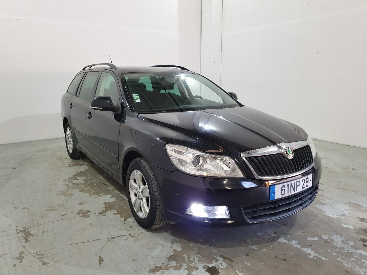 Skoda Octavia 1.6 TDI · Ano 2013 — image 2