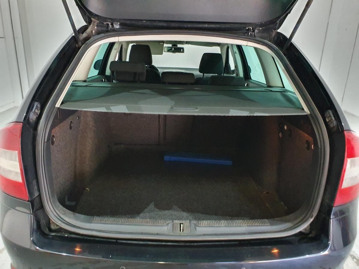 Skoda Octavia 1.6 TDI · Ano 2013 — image 5