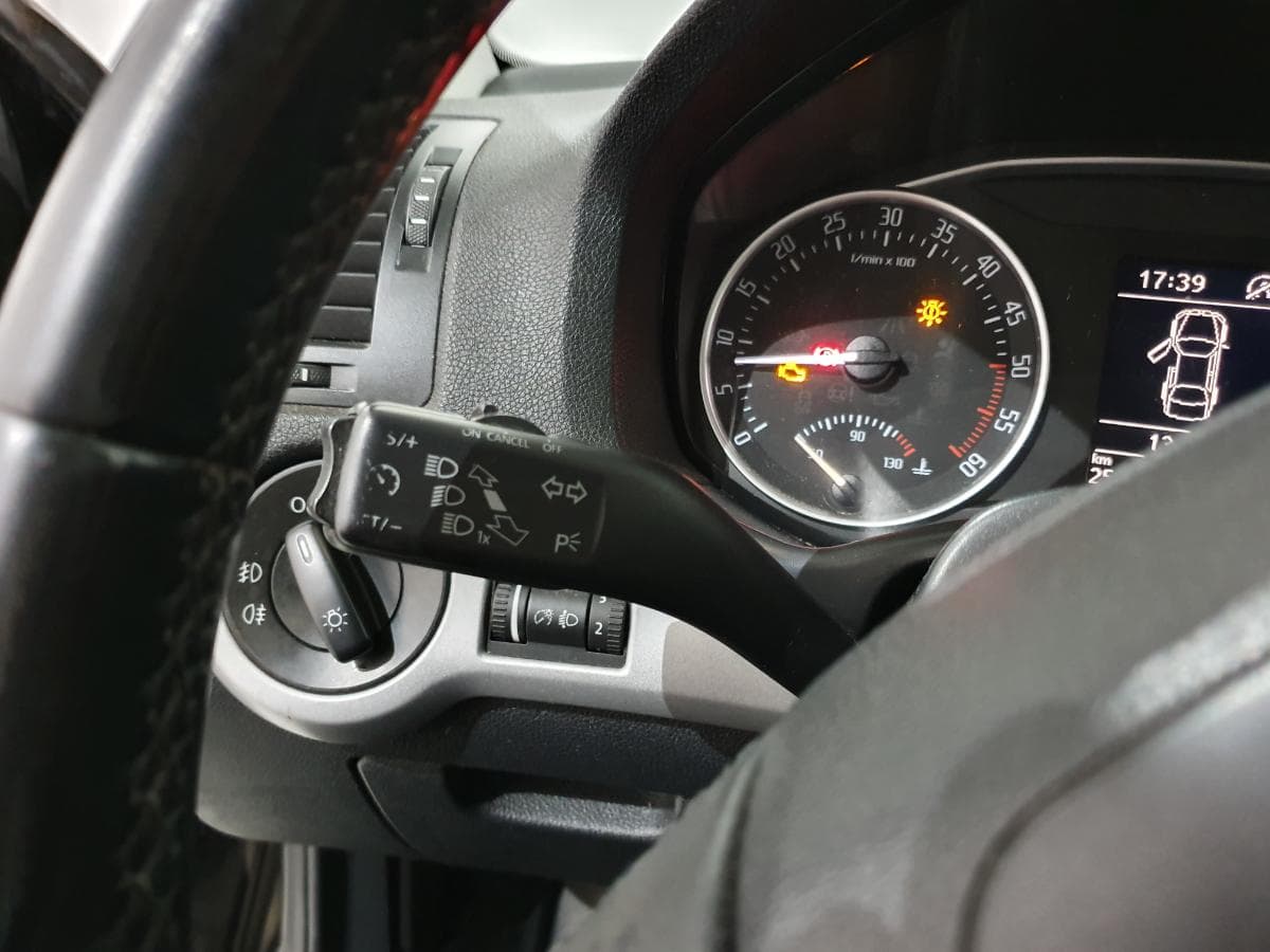 Skoda Octavia 1.6 TDI · Ano 2013 — image 21