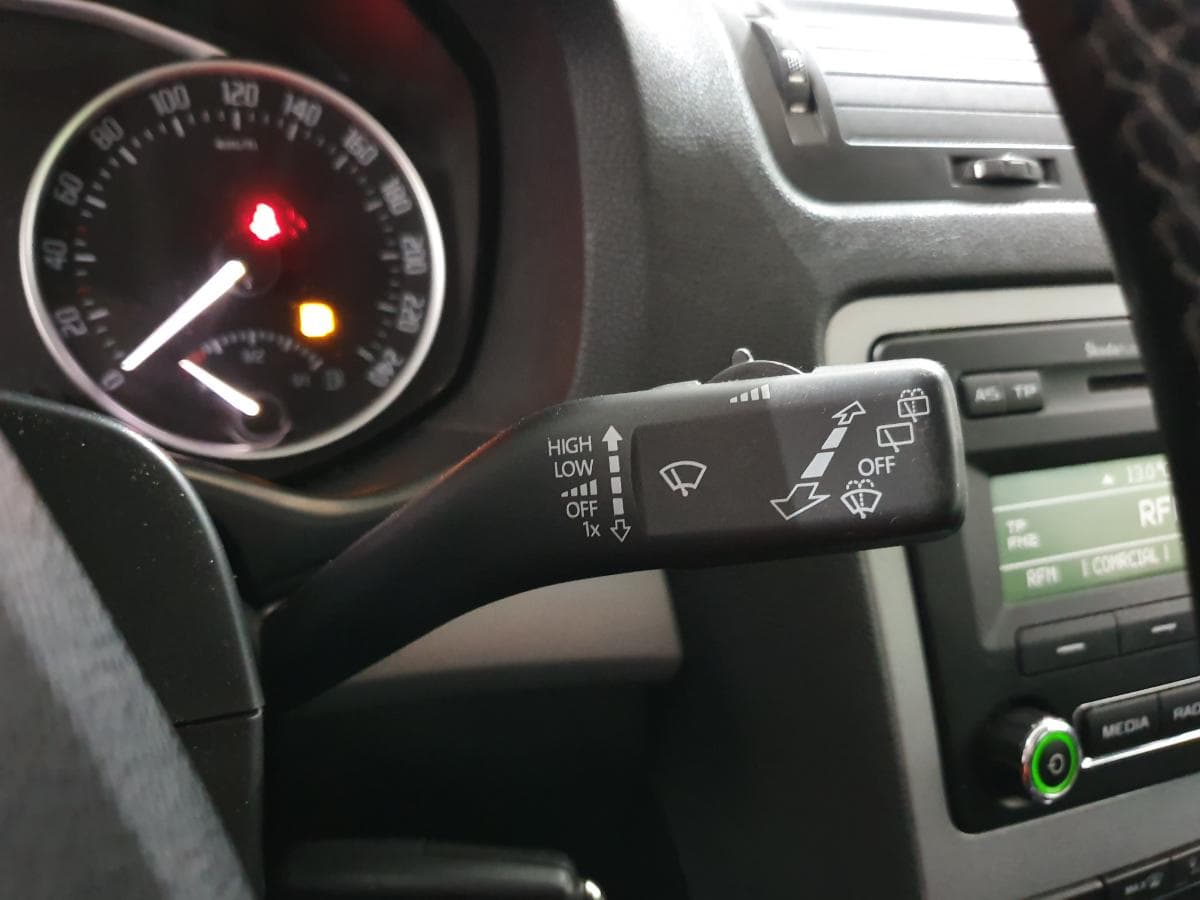 Skoda Octavia 1.6 TDI · Ano 2013 — image 29