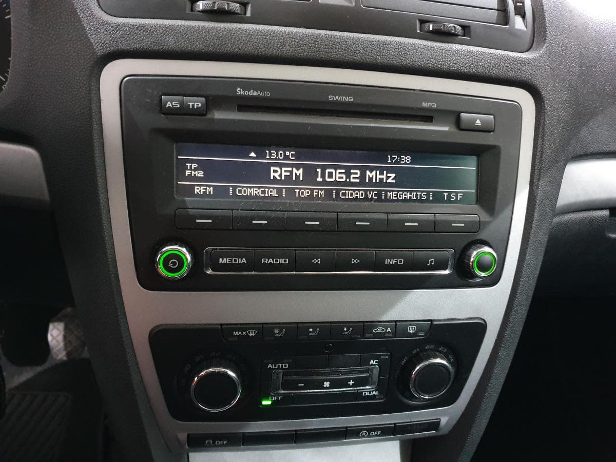 Skoda Octavia 1.6 TDI · Ano 2013 — image 33