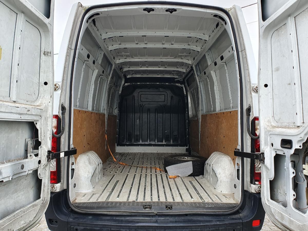 Opel Movano 2.3 CDTI · Ano 2018 — image 9