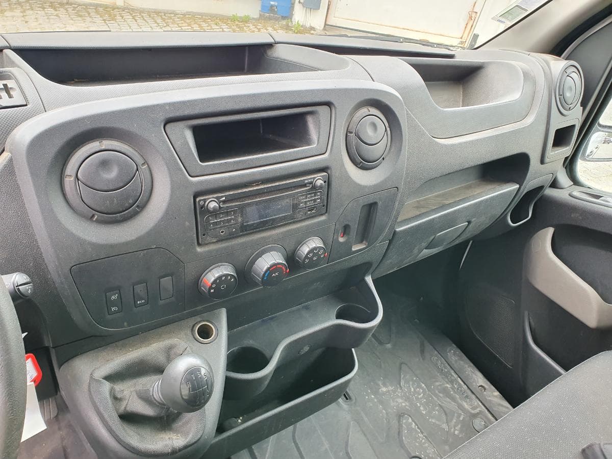 Opel Movano 2.3 CDTI · Ano 2018 — image 36