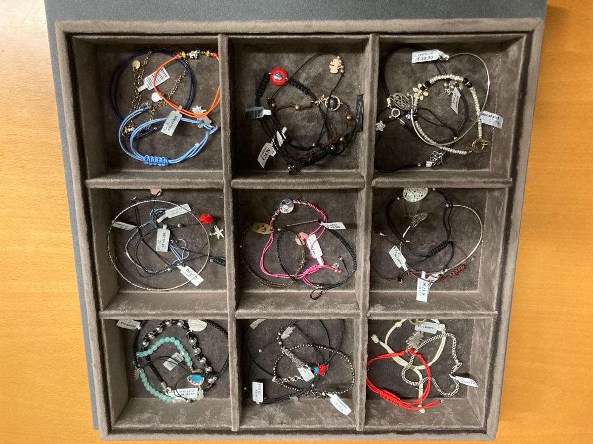 Bracelets — image 2