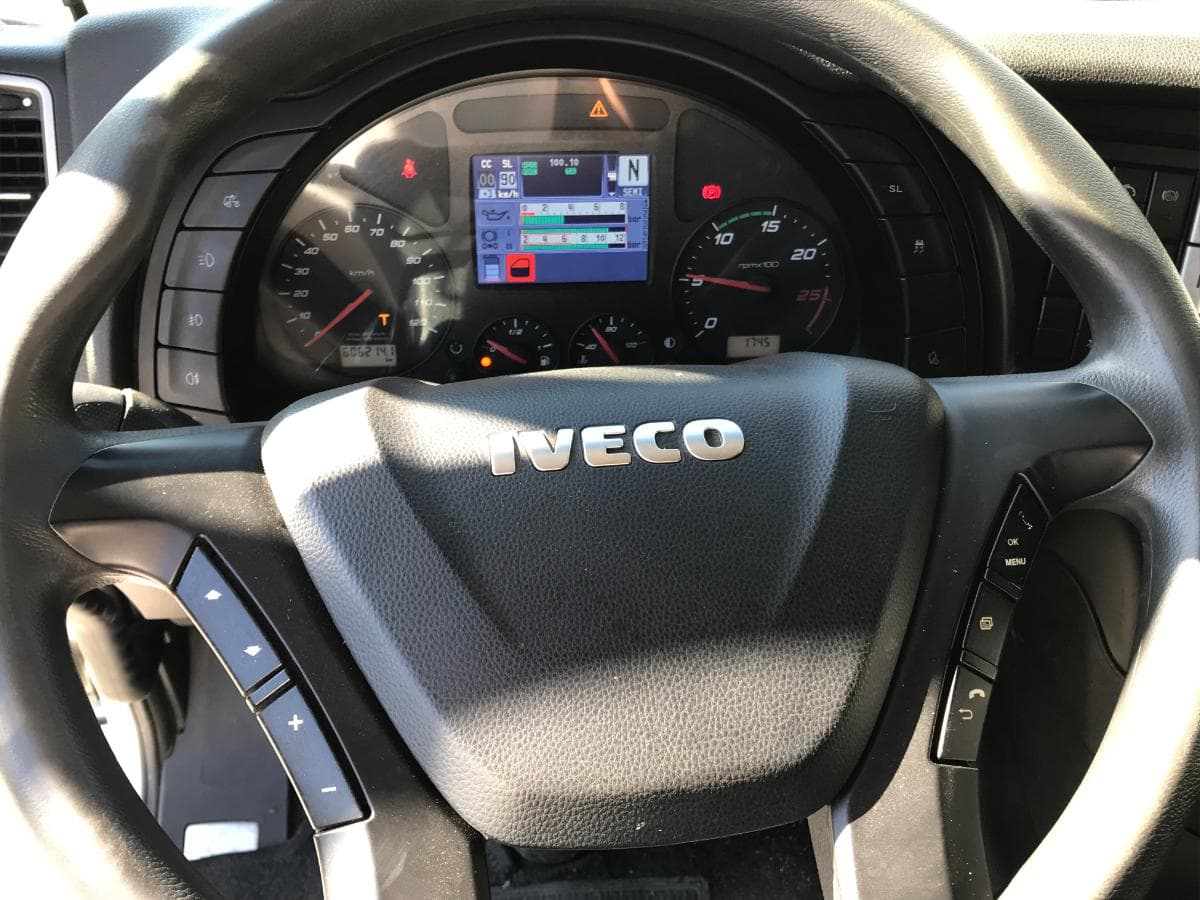 Iveco Stralis XP460 · Ano 2015 — image 24