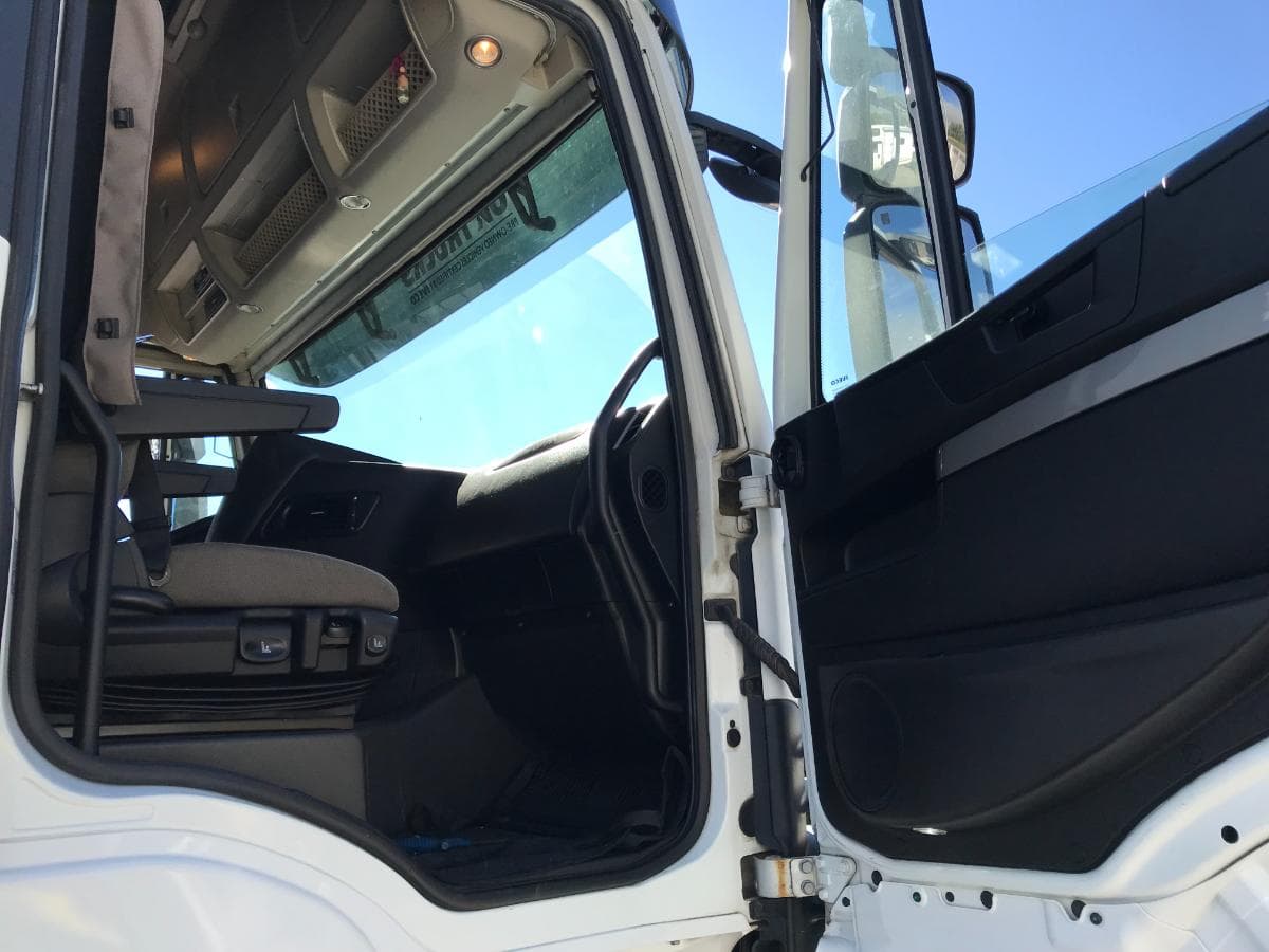 Iveco Stralis XP460 · Ano 2015 — image 26