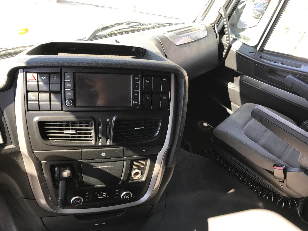Iveco Stralis XP460 · Ano 2015 — image 29