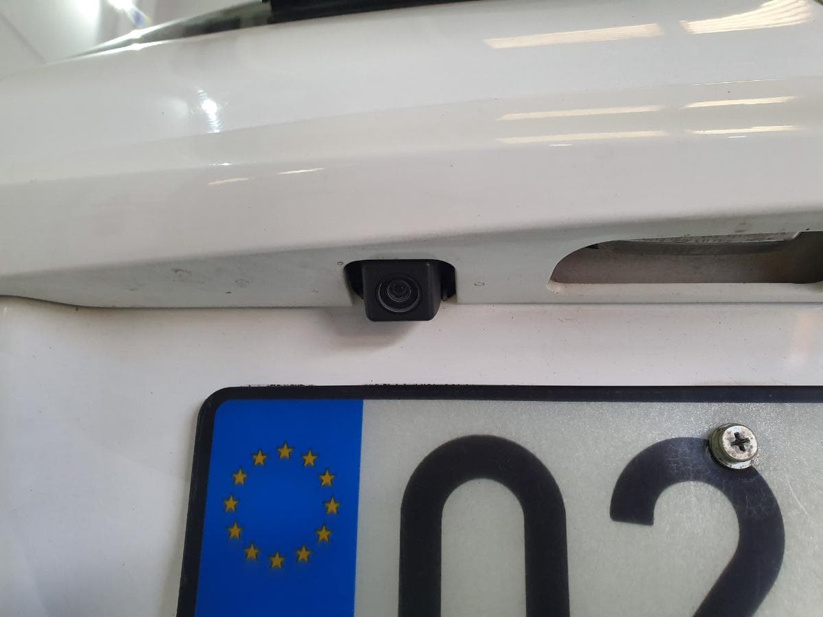 Toyota Yaris 1.0 · Ano 2017 — image 8