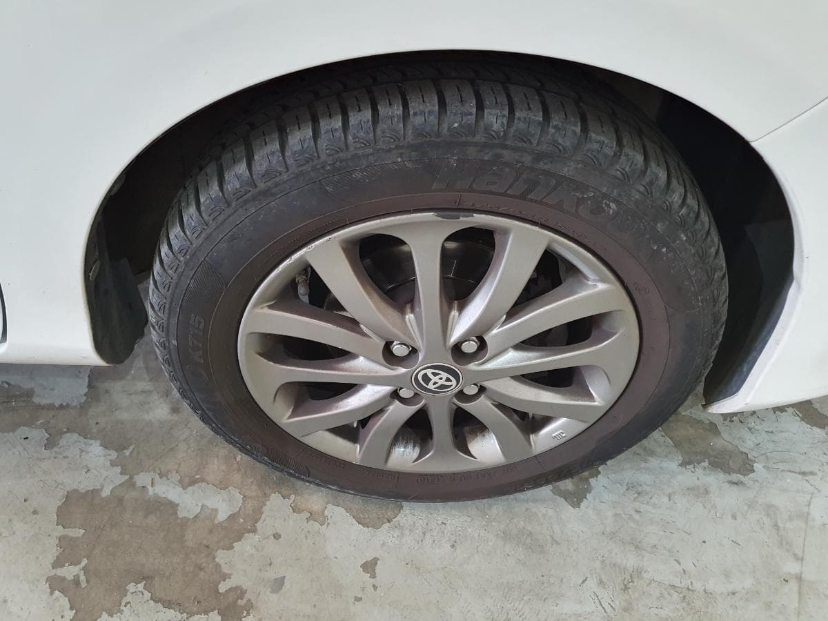 Toyota Yaris 1.0 · Ano 2017 — image 16