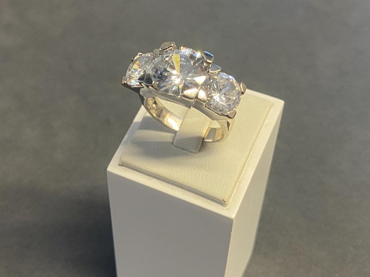 Bague en argent et autres matériaux — image 4