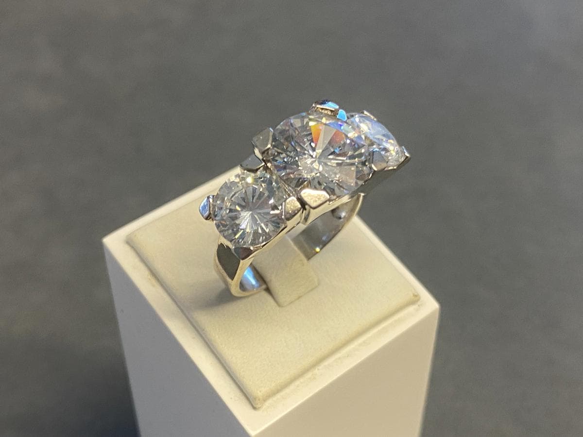 Bague en argent et autres matériaux — image 5