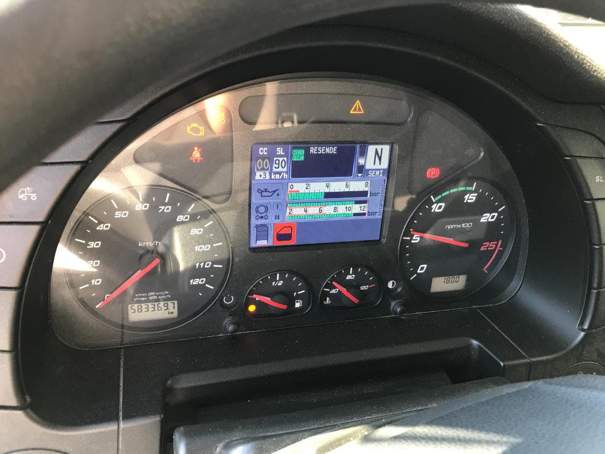 Iveco Stralis XP460 · Ano 2015 — imagen 18