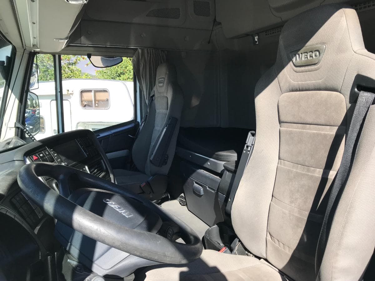 Iveco Stralis XP460 · Ano 2015 — imagen 23