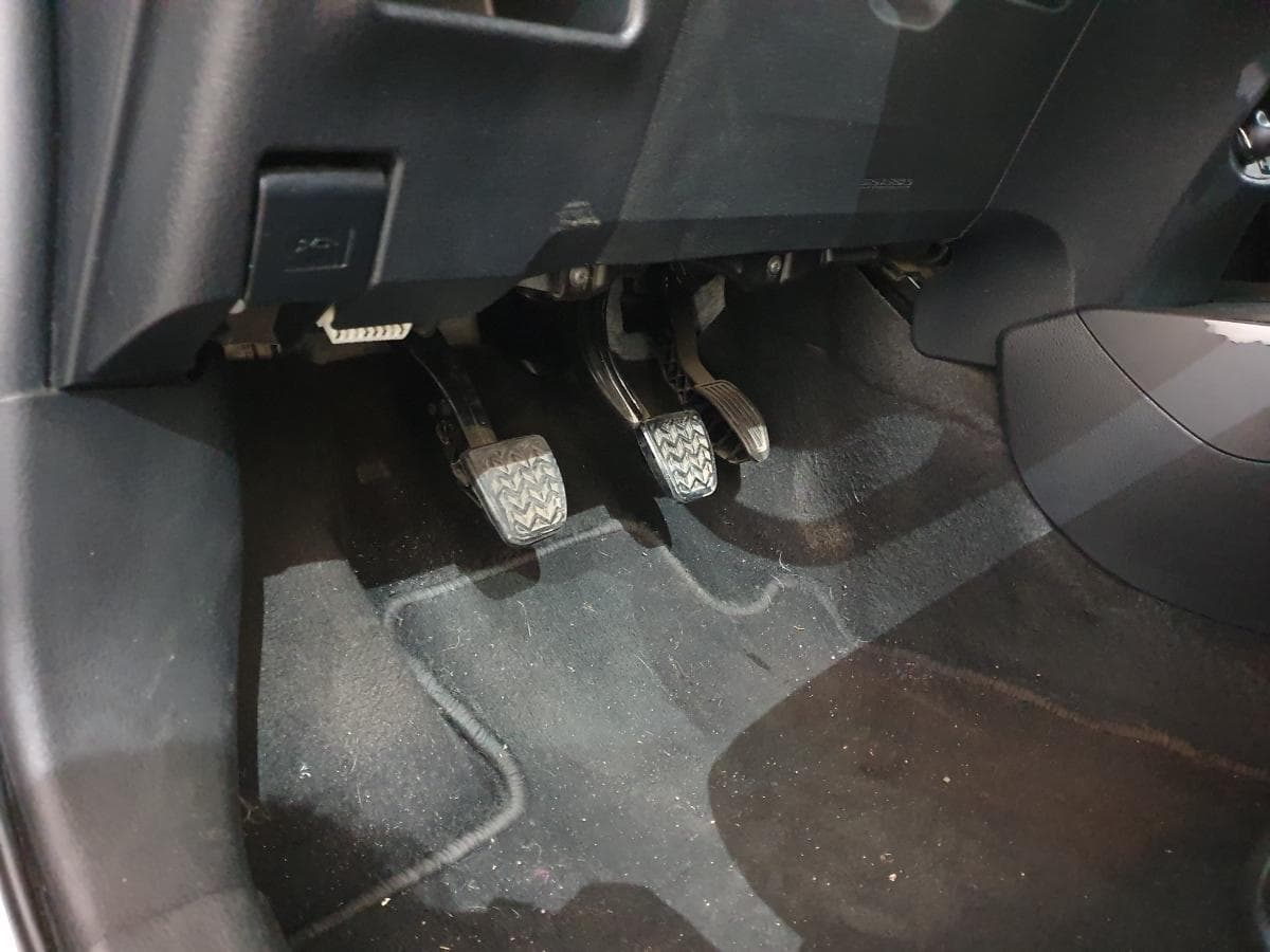 Toyota Yaris 1.0 · Ano 2017 — image 29