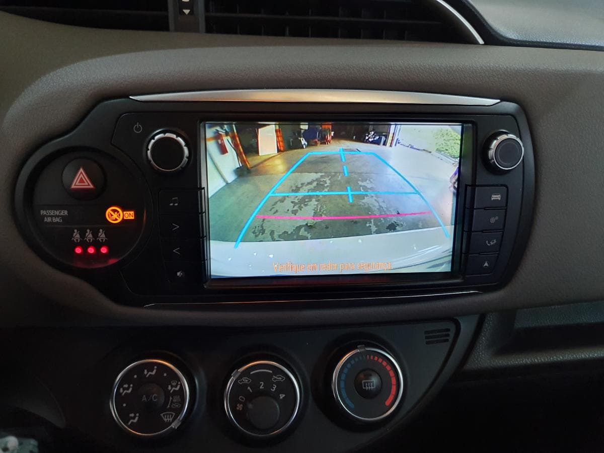 Toyota Yaris 1.0 · Ano 2017 — image 31
