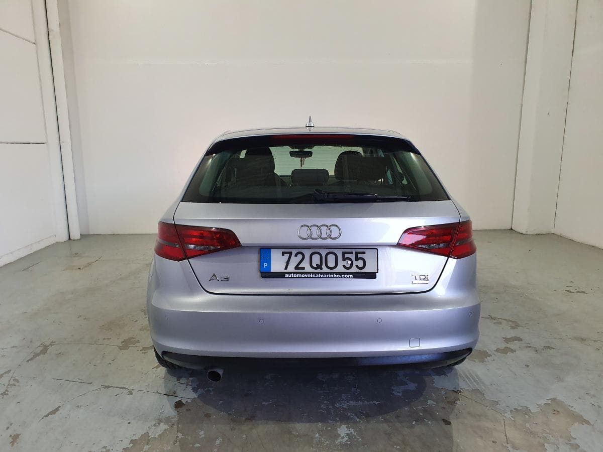 Audi A3 1.6TDI · Ano 2015 — imagen 5