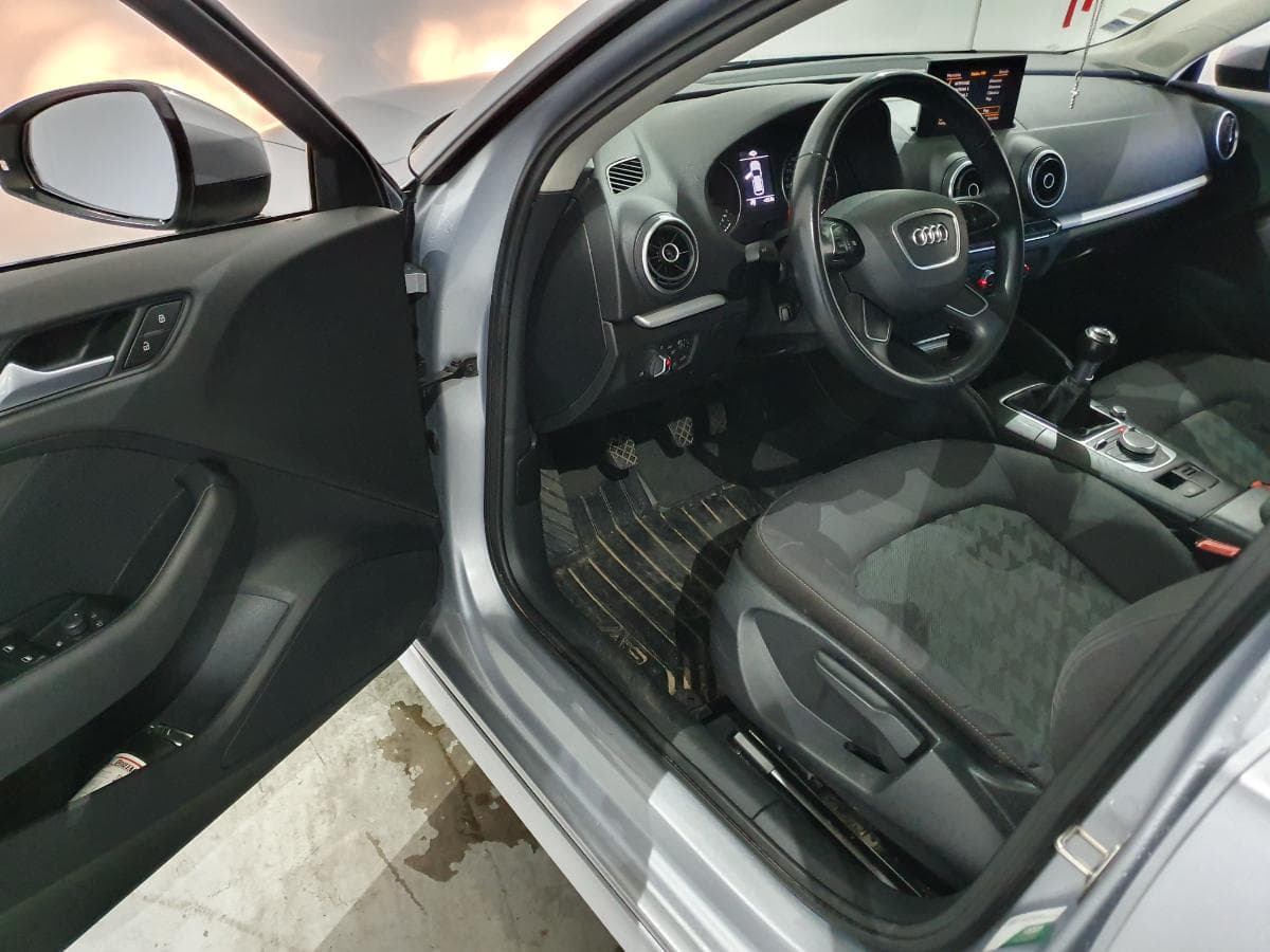 Audi A3 1.6TDI · Ano 2015 — imagen 16