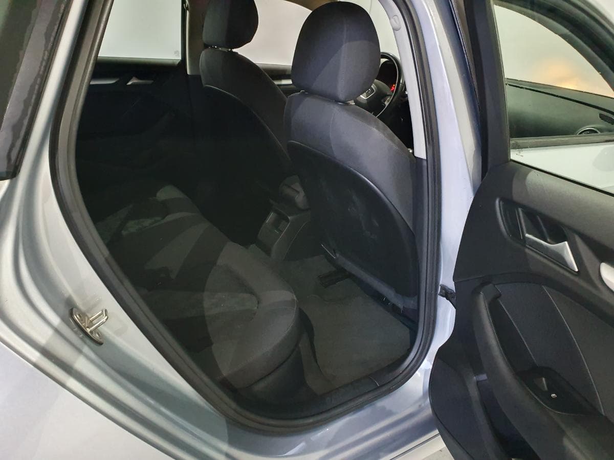 Audi A3 1.6TDI · Ano 2015 — imagen 18