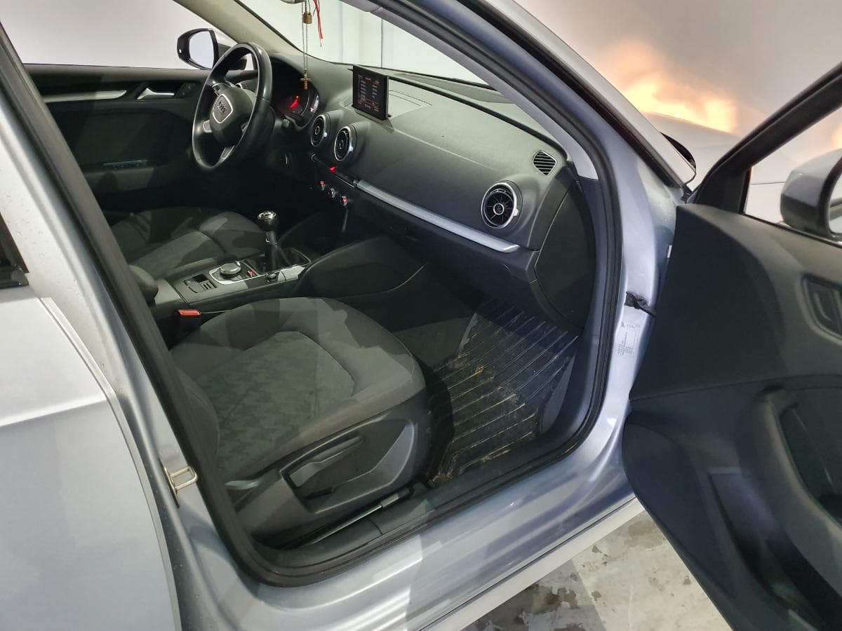 Audi A3 1.6TDI · Ano 2015 — imagen 21