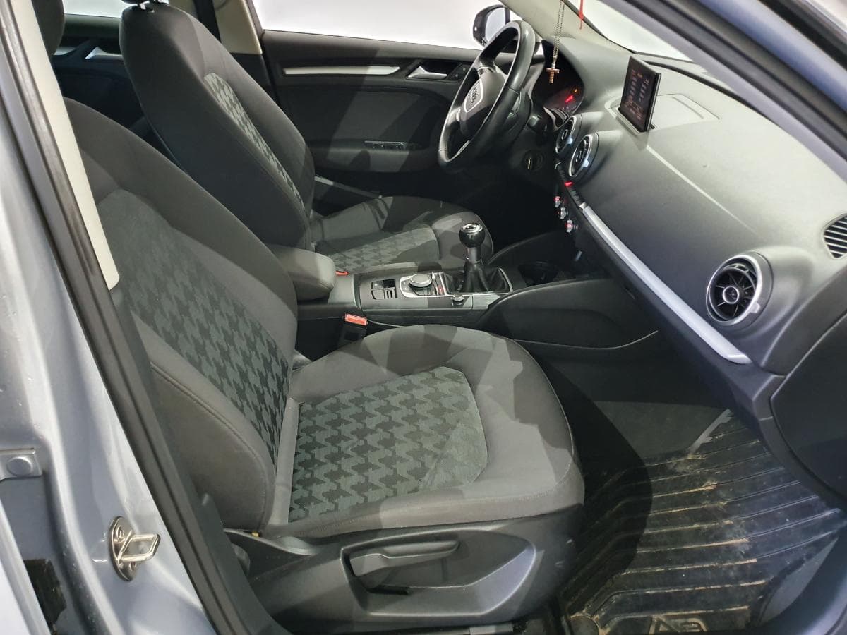 Audi A3 1.6TDI · Ano 2015 — imagen 23