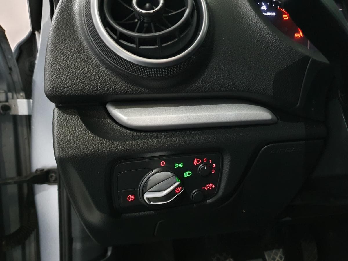 Audi A3 1.6TDI · Ano 2015 — imagen 38