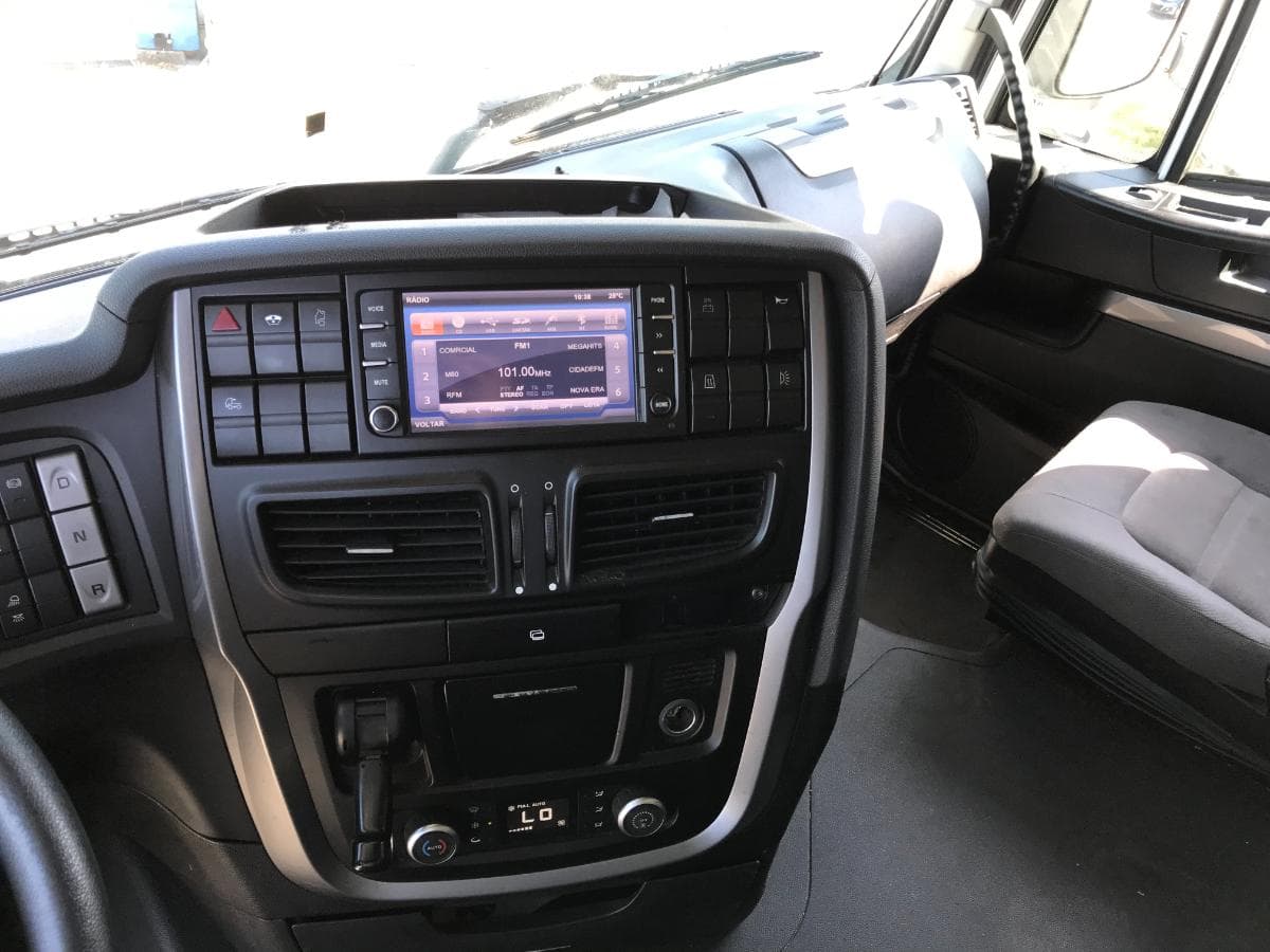 Iveco Stralis XP460 · Ano 2015 — imagen 17
