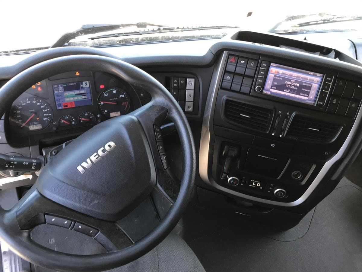 Iveco Stralis XP460 · Ano 2015 — imagen 31