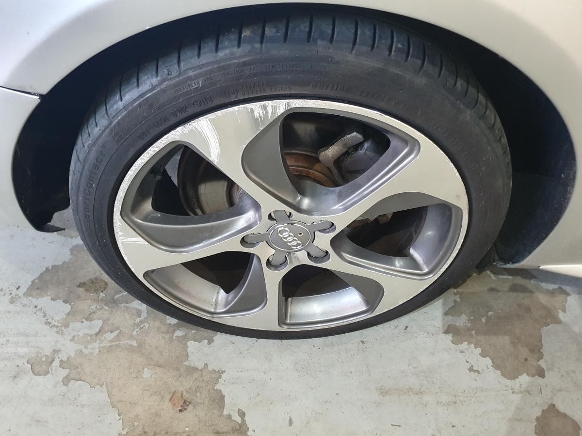Audi A4 2.0TDI · Ano 2013 — image 12