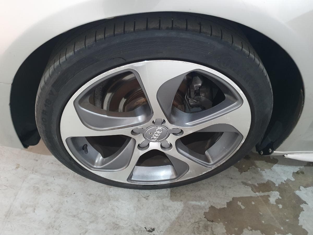 Audi A4 2.0TDI · Ano 2013 — image 13
