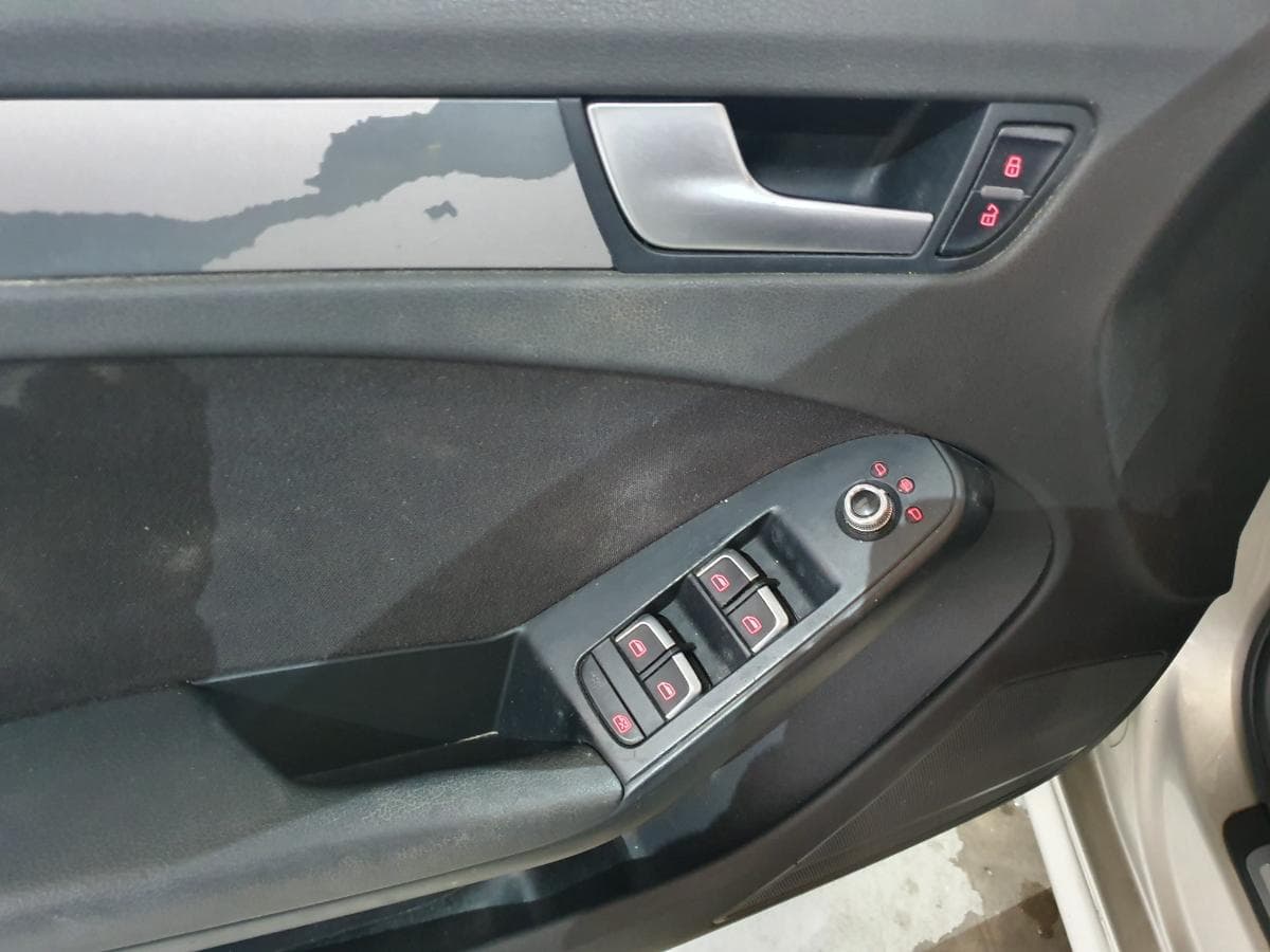 Audi A4 2.0TDI · Ano 2013 — image 22
