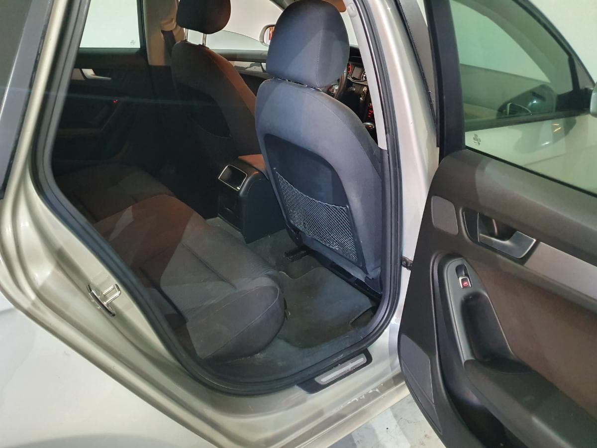 Audi A4 2.0TDI · Ano 2013 — image 23