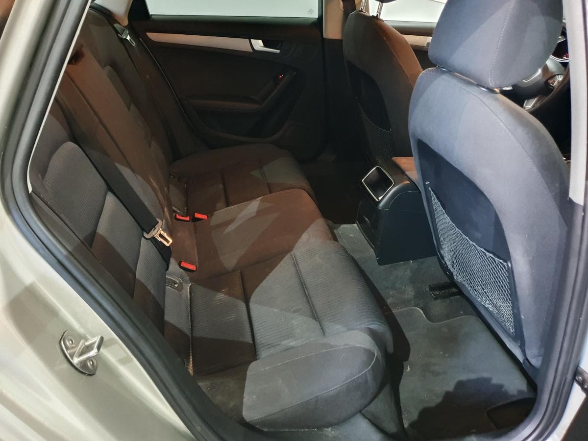 Audi A4 2.0TDI · Ano 2013 — image 25