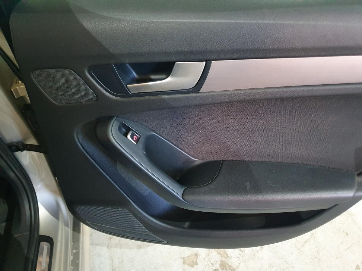 Audi A4 2.0TDI · Ano 2013 — image 24