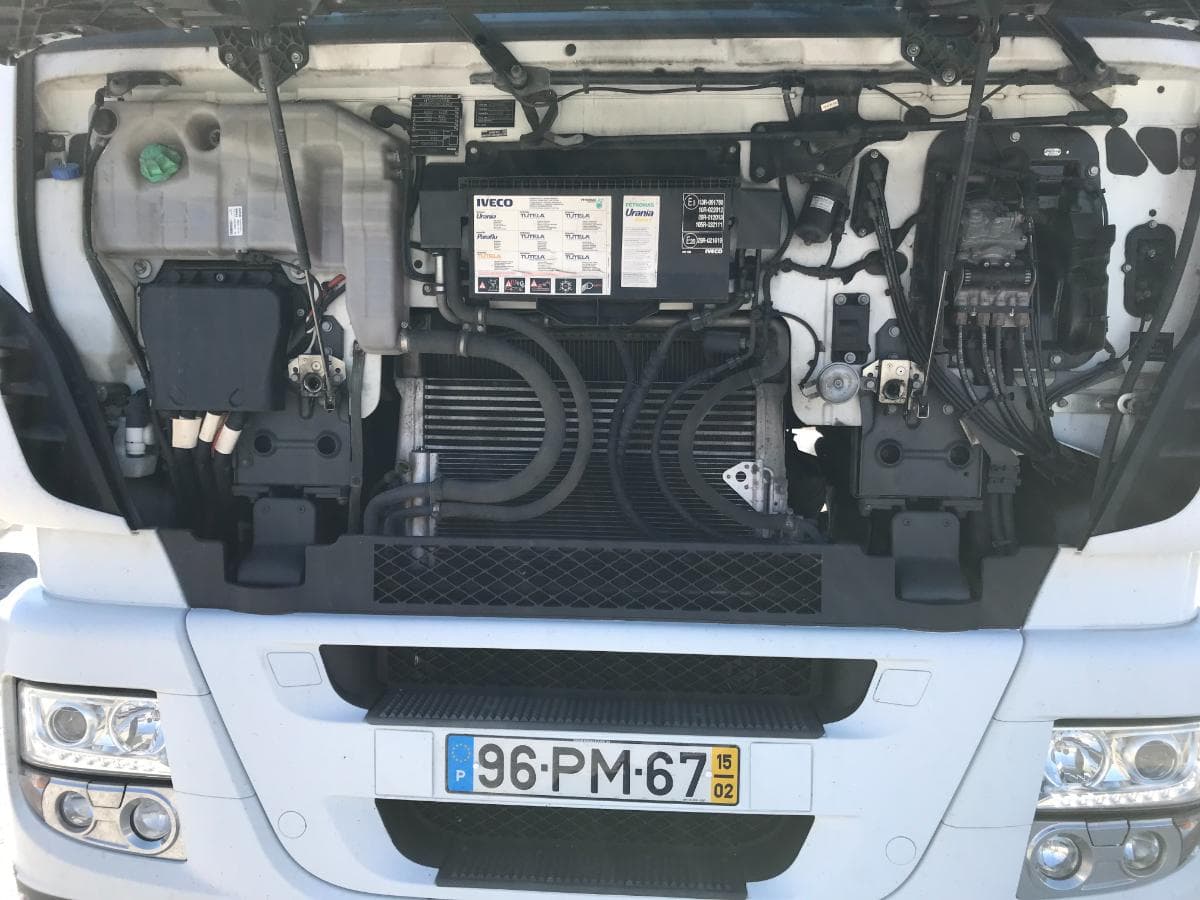 Iveco Stralis XP460 · Ano 2015 — image 4