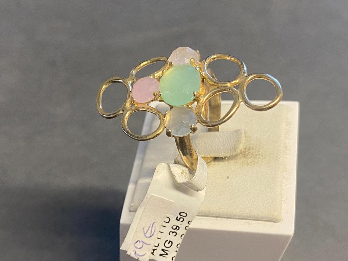 Anillo de plata y otros materiales — imagen 3