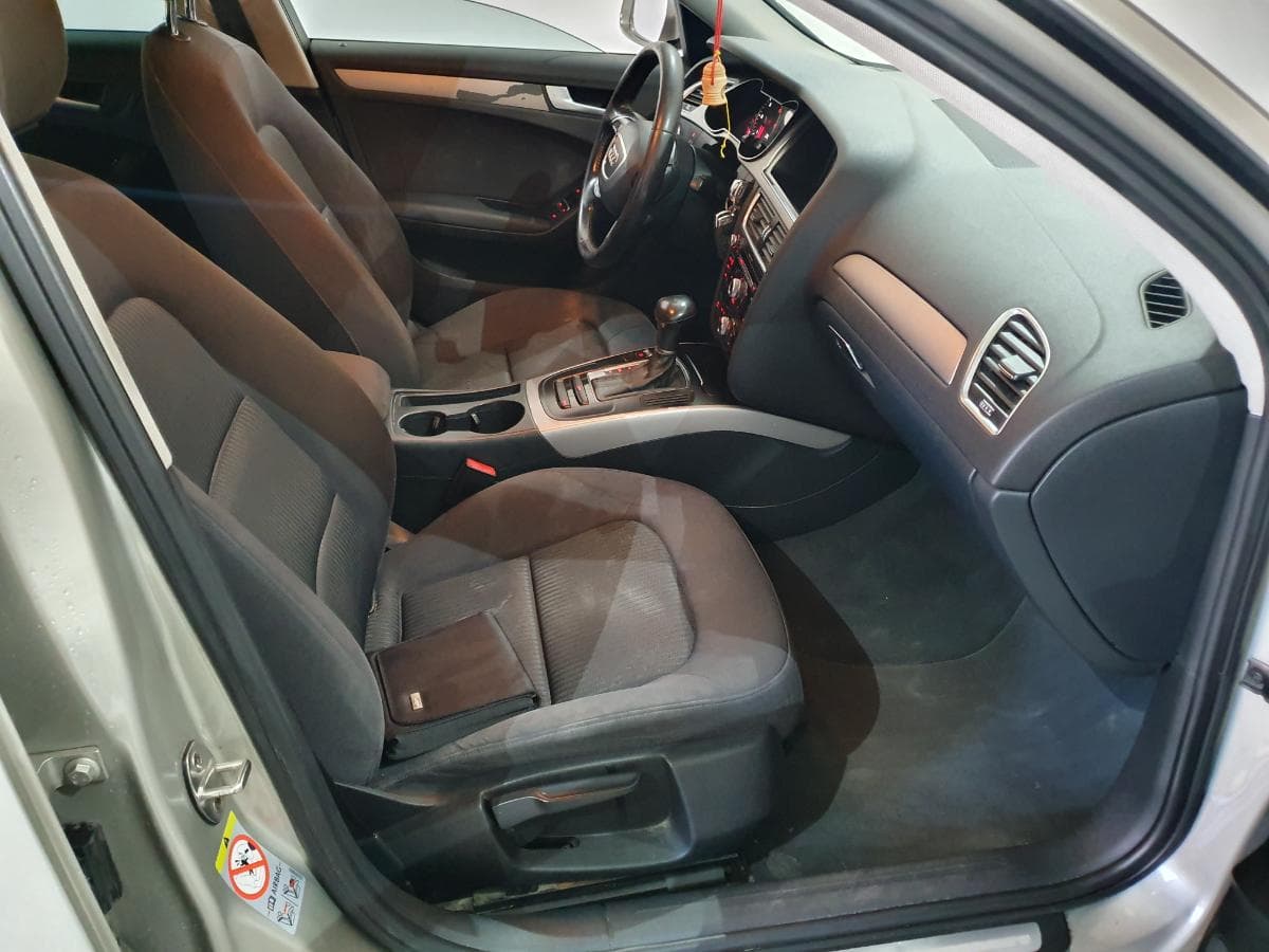 Audi A4 2.0TDI · Ano 2013 — image 28