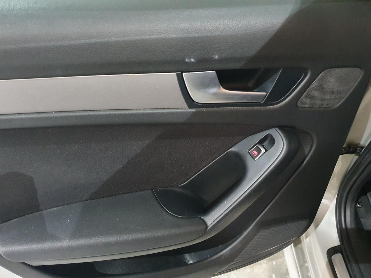 Audi A4 2.0TDI · Ano 2013 — image 30