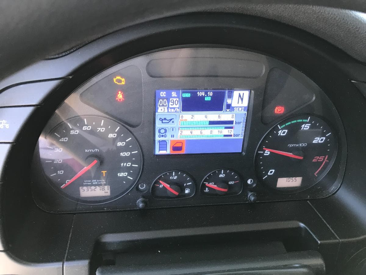 Iveco Stralis XP460 · Ano 2015 — image 23