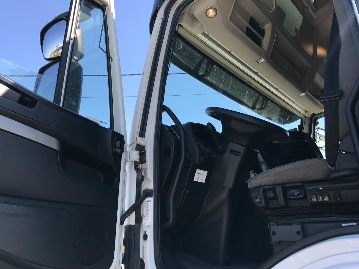 Iveco Stralis XP460 · Ano 2015 — image 17
