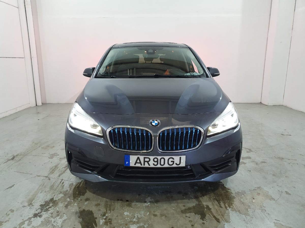 BMW Série 2 i 1.5 Active Tourer · Híbrido · Ano 2019 — imagen 2