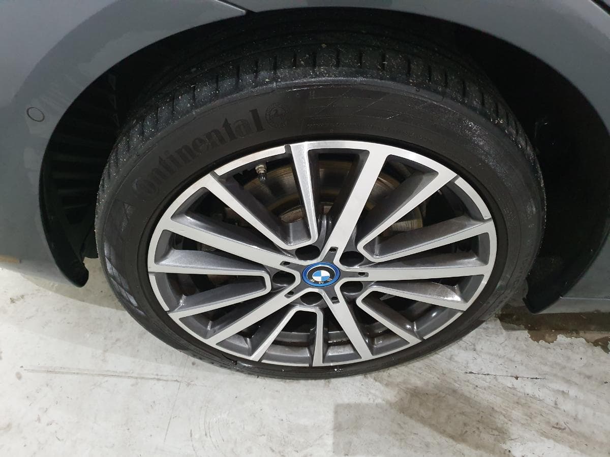 BMW Série 2 i 1.5 Active Tourer · Híbrido · Ano 2019 — imagen 15