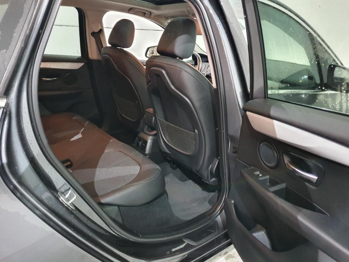 BMW Série 2 i 1.5 Active Tourer · Híbrido · Ano 2019 — imagen 19
