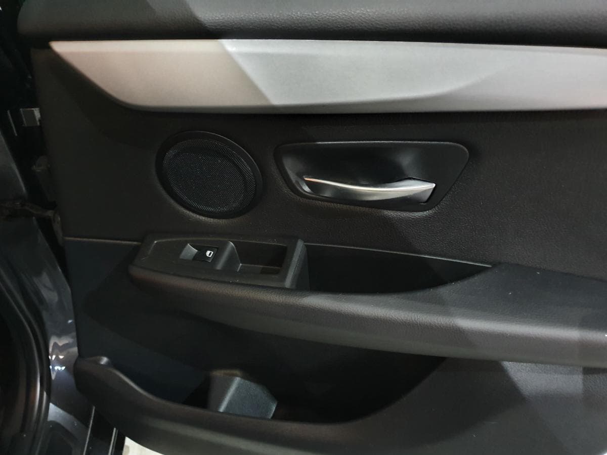 BMW Série 2 i 1.5 Active Tourer · Híbrido · Ano 2019 — imagen 20