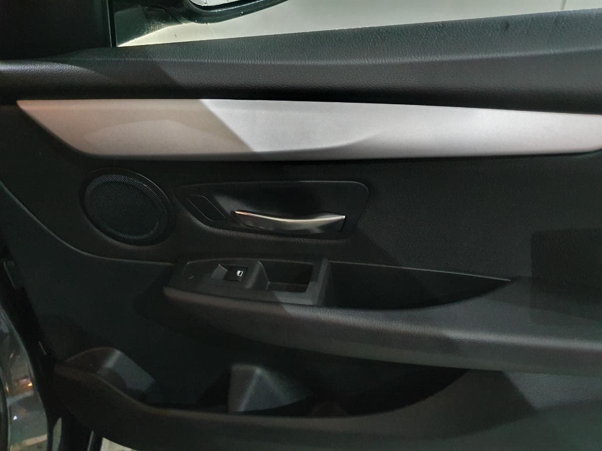 BMW Série 2 i 1.5 Active Tourer · Híbrido · Ano 2019 — imagen 23