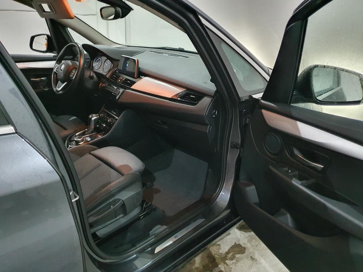 BMW Série 2 i 1.5 Active Tourer · Híbrido · Ano 2019 — imagen 22